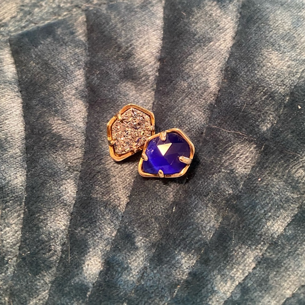 Kendra Scott pendants